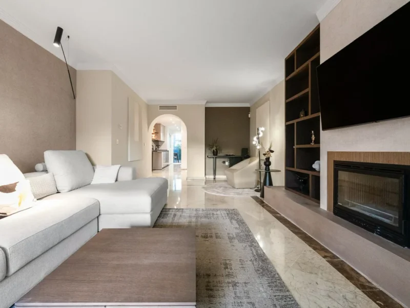 Elegante Erdgeschosswohnung in Marbella an der Goldenen Meile