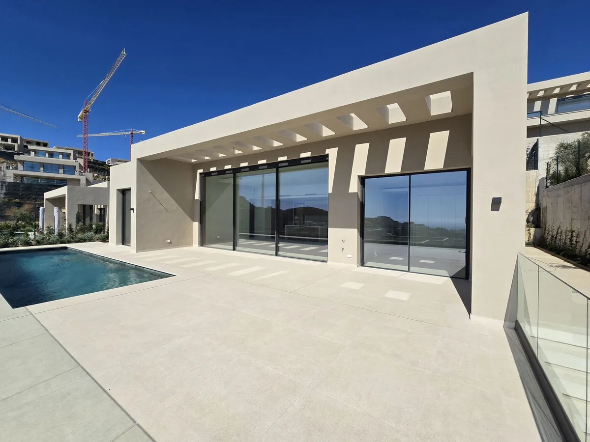 Elegante Villa in Benahavís: Entdecken Sie Luxus an der Costa del Sol