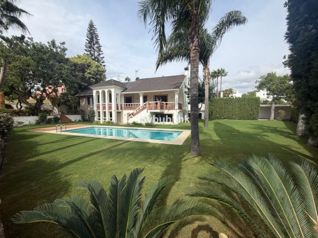Elegante Villa in Bel Air, Estepona – Traumhaus an der Costa del Sol