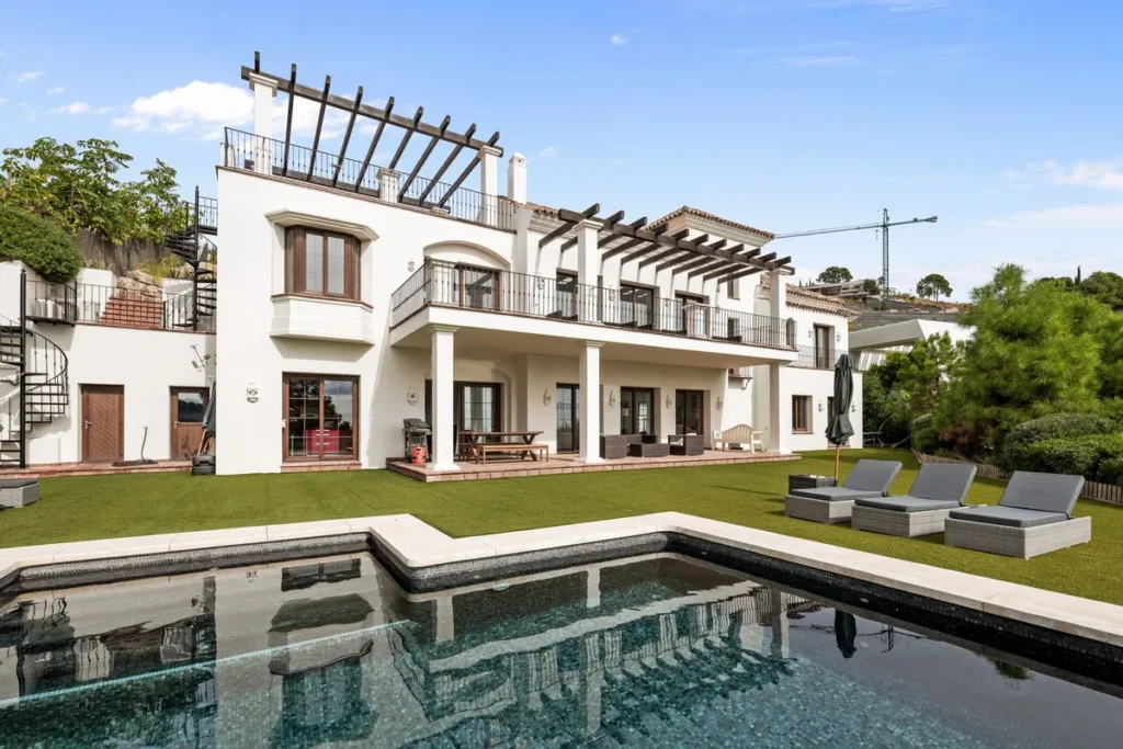 Atemberaubende Villa im andalusischen Stil in Benahavís