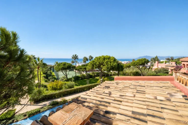 Exklusives Duplex-Penthouse in Cerrado de Elviria am Strand