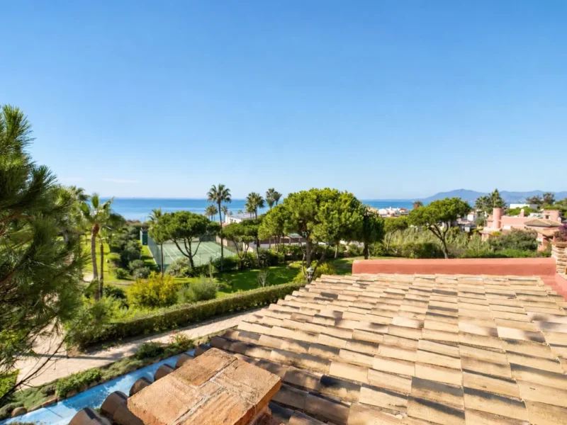 Exklusives Duplex-Penthouse in Cerrado de Elviria am Strand