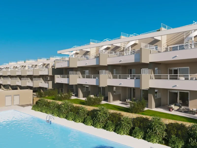 Luxuriöses Apartment mit Meerblick in Estepona Golf