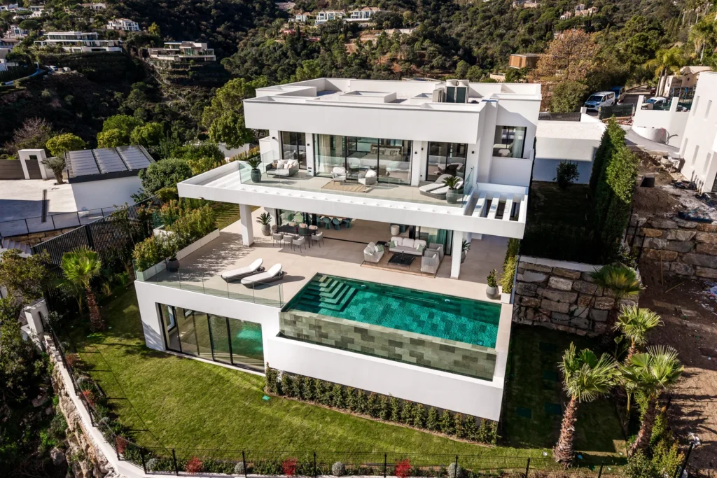 Luxuriöse Villa mit Panoramablick in El Madroñal, Benahavís