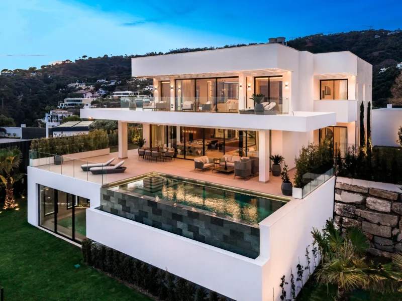 Elegante Villa mit Panoramablick in Madroñal, Benahavís